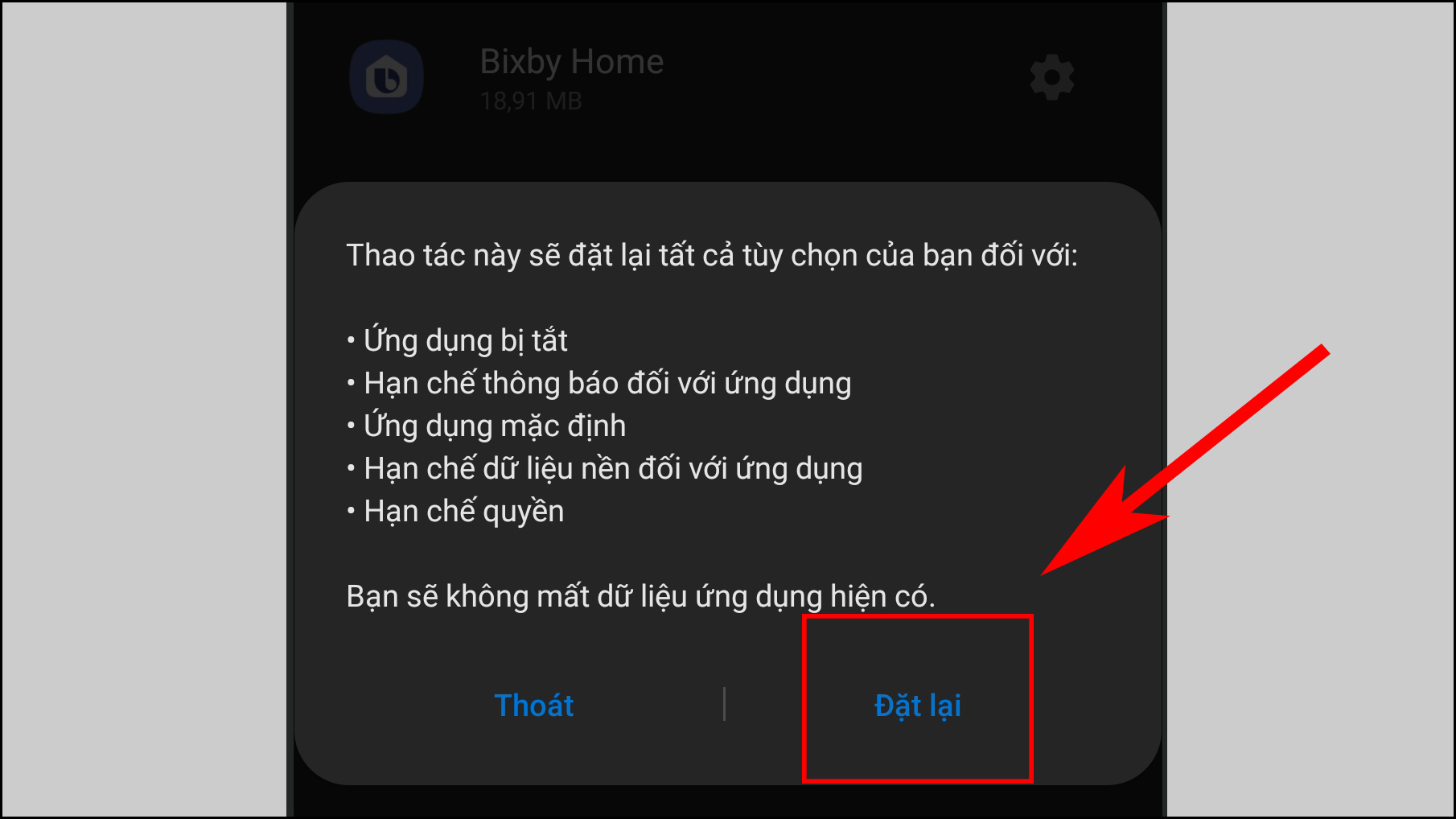 Nhấn Đặt lại để khôi phục cài đặt ứng dụng.